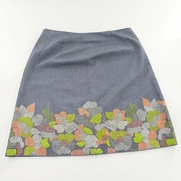 Boden Heavy Embroidered Skirt Size 8P Gray And Green Knee Length - Picture 5 of 9